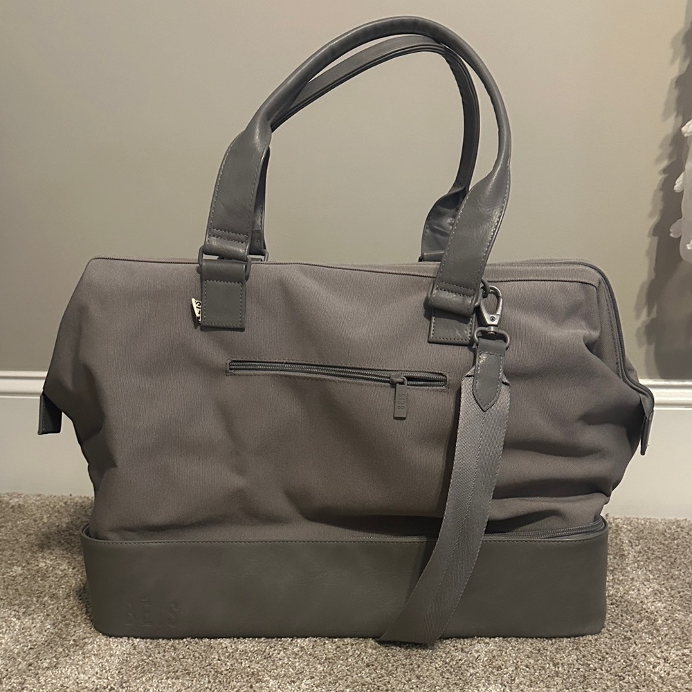 NWOT Beis Weekender